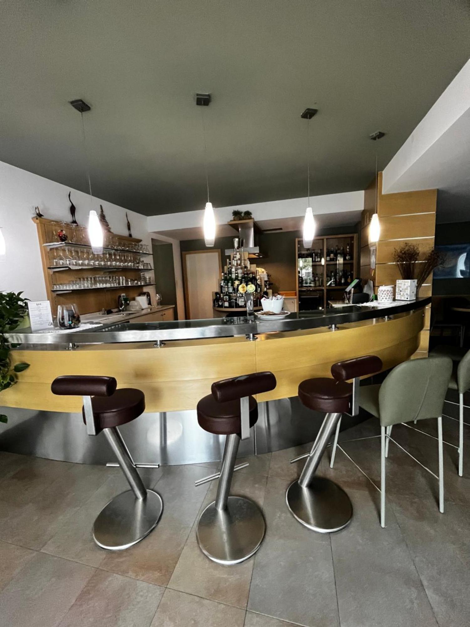Hotel Oasi Wellness & Spa Рива дел Гарда Екстериор снимка