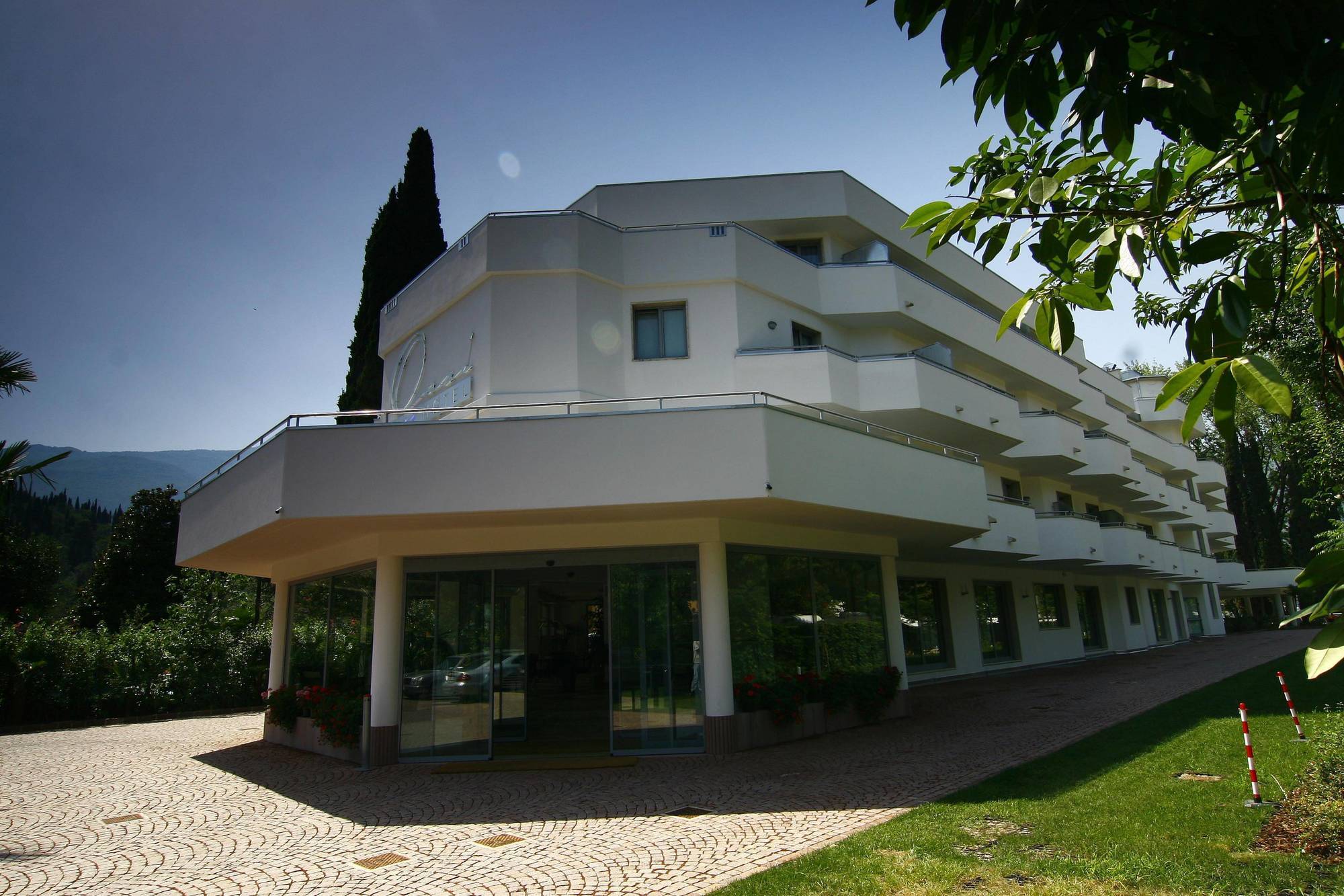 Hotel Oasi Wellness & Spa Рива дел Гарда Екстериор снимка